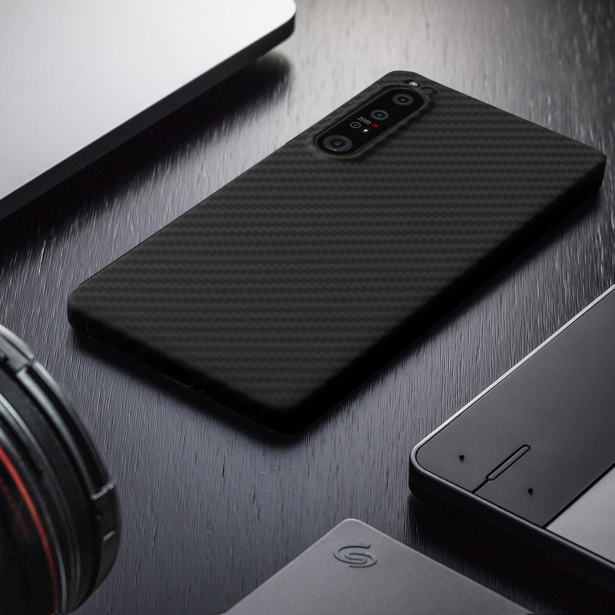Aramidový kryt kwmobile - Sony Xperia 1 IV - černá matná