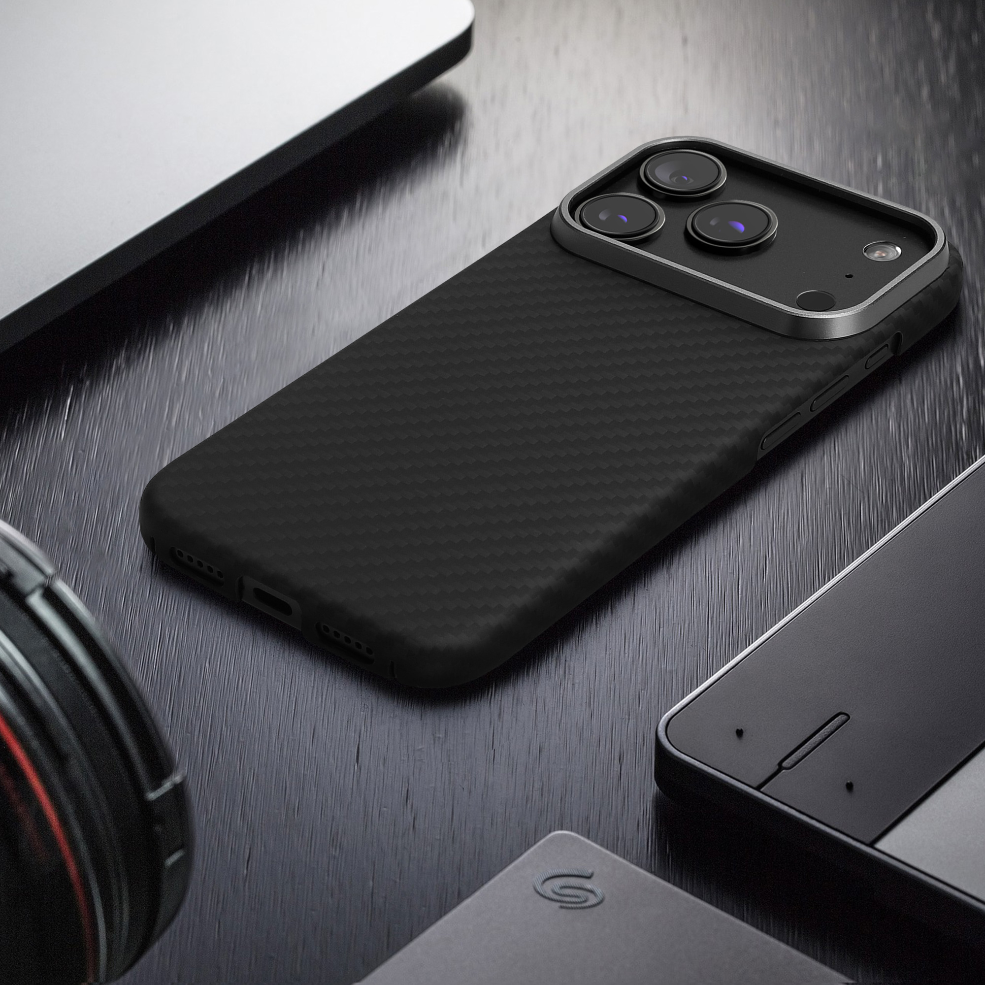 Pouzdro z aramidového vlákna pro Apple iPhone 18 Pro / iPhone 17 Pro kalibri tenké - matná černá