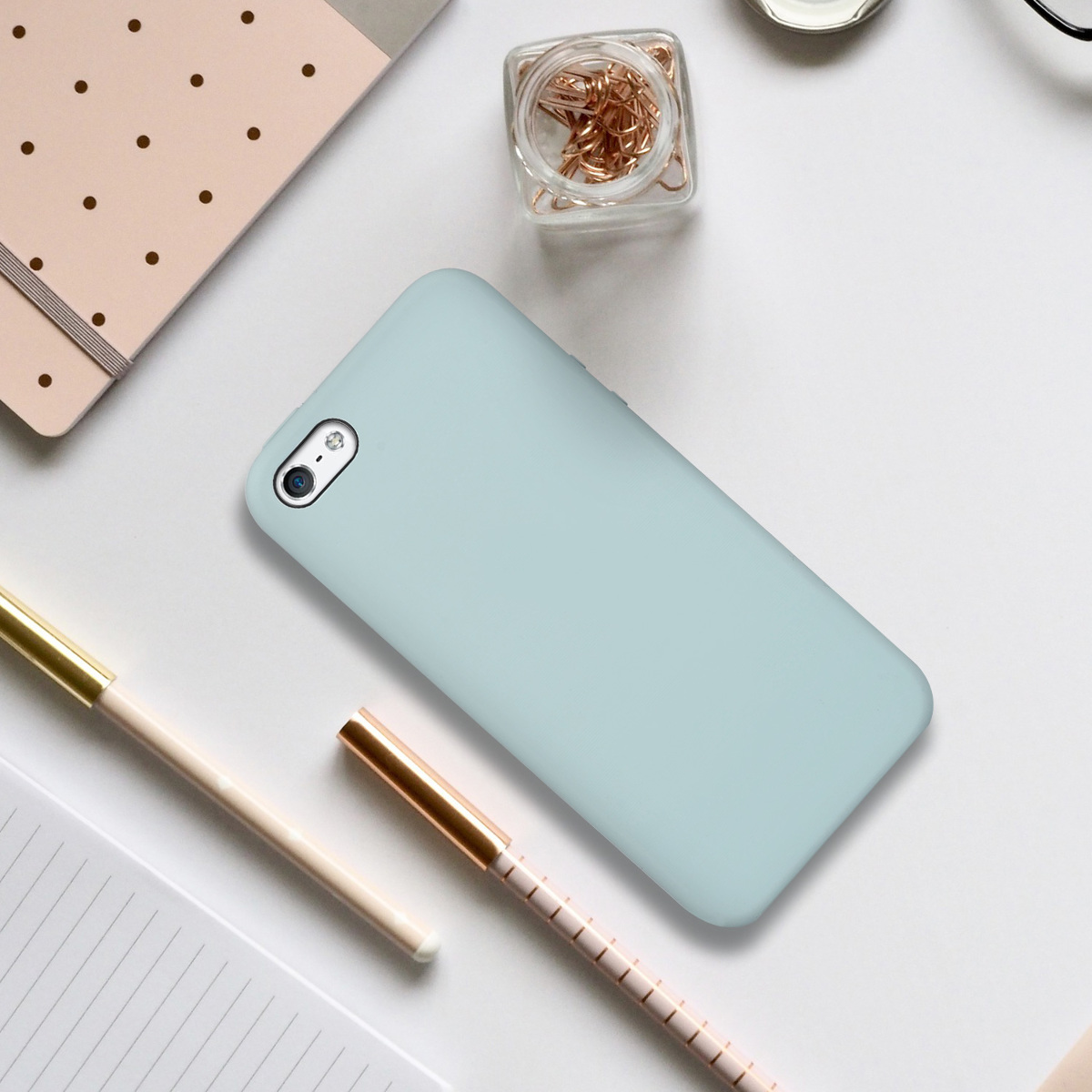 Silikonový kryt kwmobile pro Apple iPhone SE (1.Gen 2016) / iPhone 5 / iPhone 5S