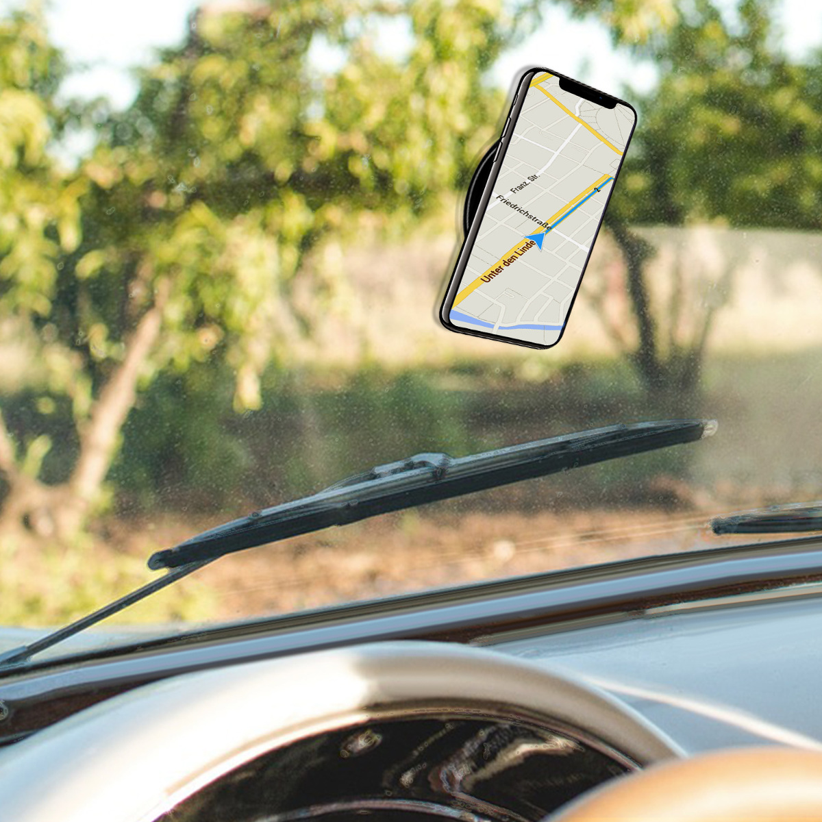 Protiskluzová podložka do auta kwmobile - telefon, GPS, klíče nebo brýle v autě - černá