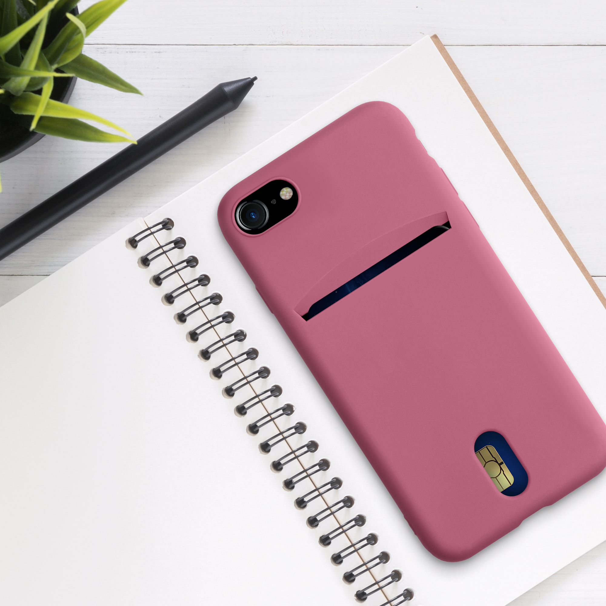 Kryt s držákem karty kwmobile pro iPhone SE 2022/2020/8/7 - tmavě růžová