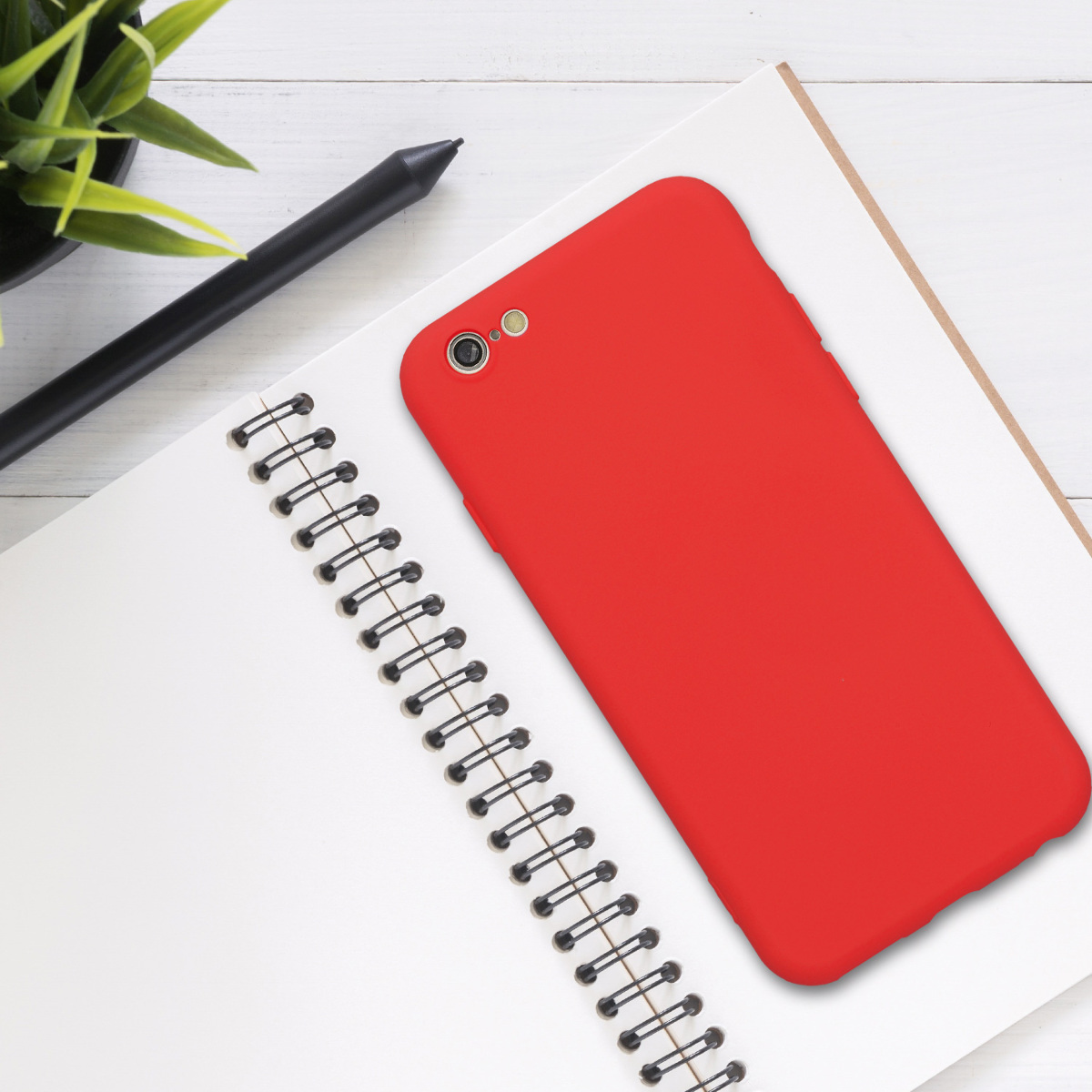 Silikonový kryt kwmobile pro Apple iPhone 6 / 6S - červená