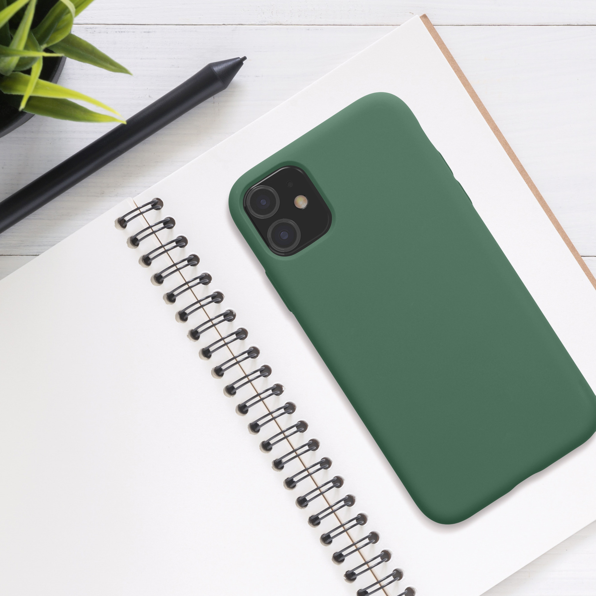 Kryt na mobil kwmobile iPhone 11 Case - tmavě zelená