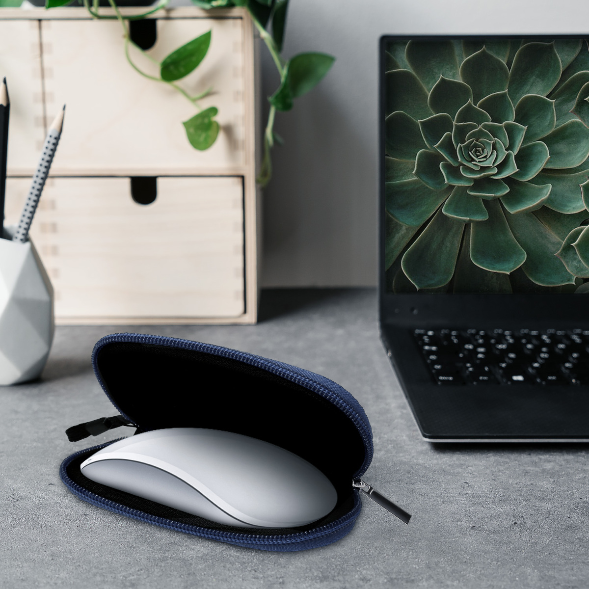 Pouzdro na myš pro Apple Magic Mouse 1 / 2 kwmobile se zipem neoprenové - tmavě modrá