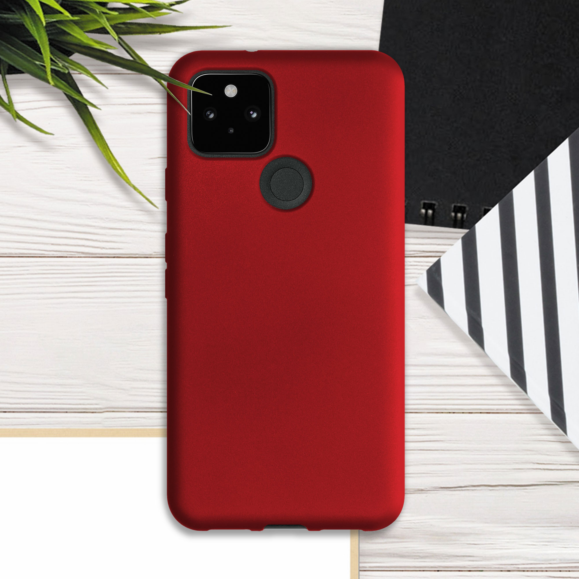 Zadní kryt kwmobile pro Google Pixel 5 - metalická tmavě červená