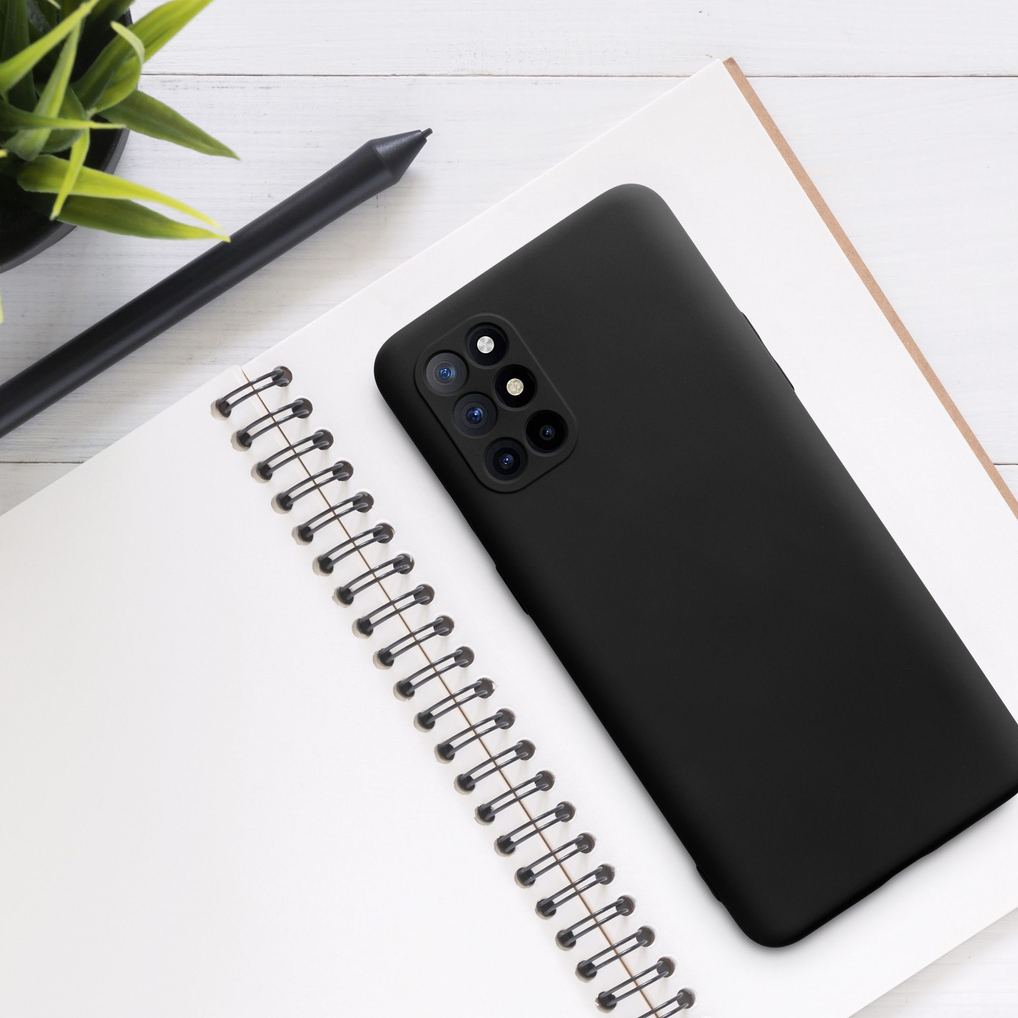 Kryt na mobil OnePlus 8T kwmobile TPU černá