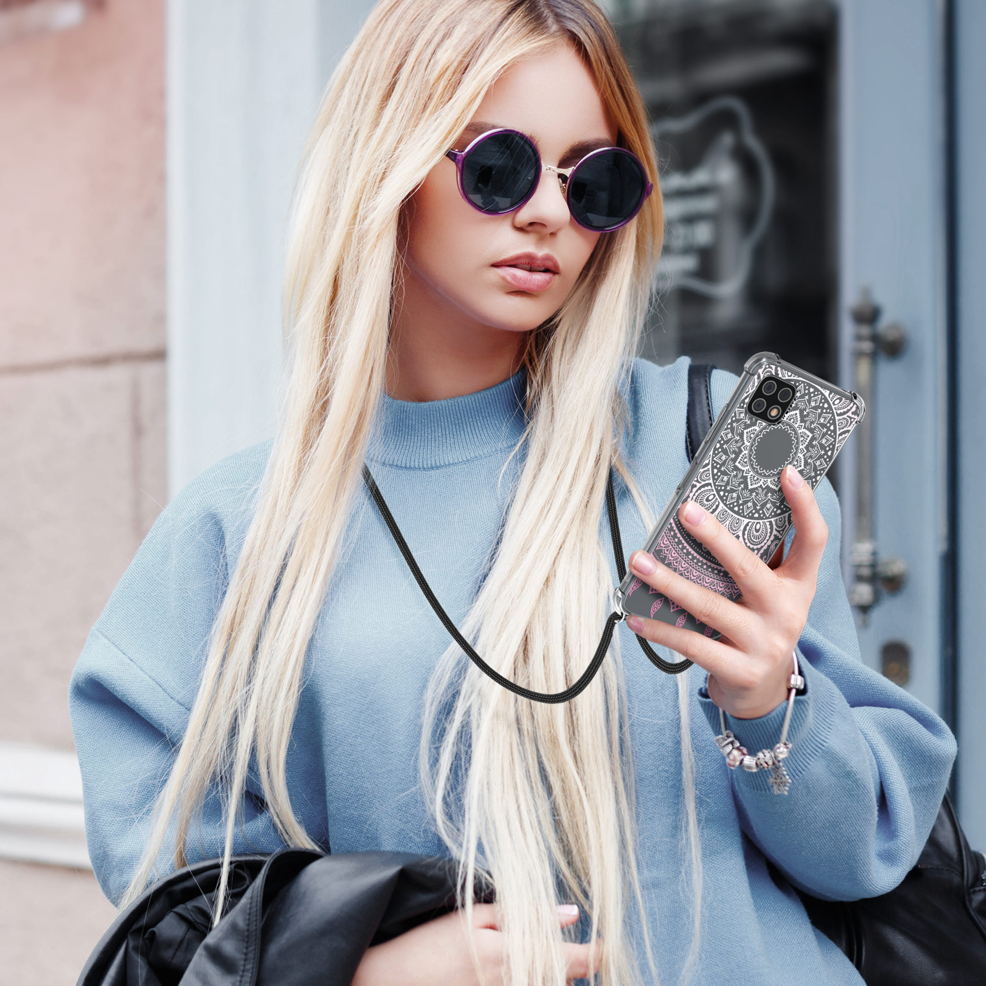 Crossbody kryt na mobil Samsung Galaxy A22 5G kwmobile se šňůrkou Palm Leaves - zlatá