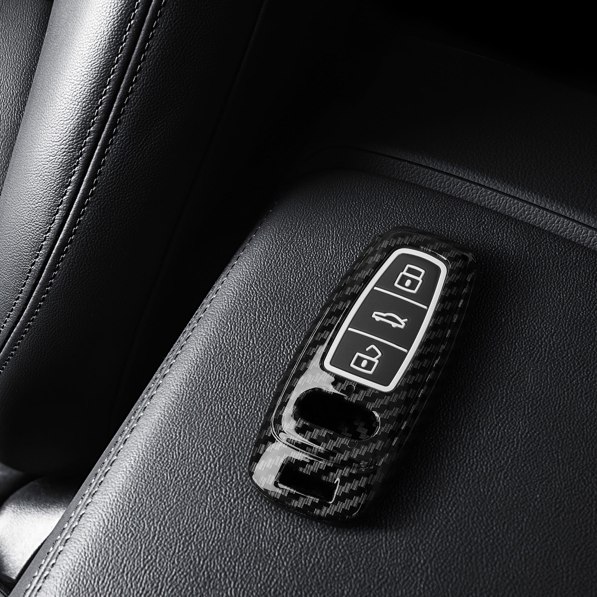 Obal na klíč pro Audi A6 A7 A8 Q7 Q8 kwmobile ‑ karbon