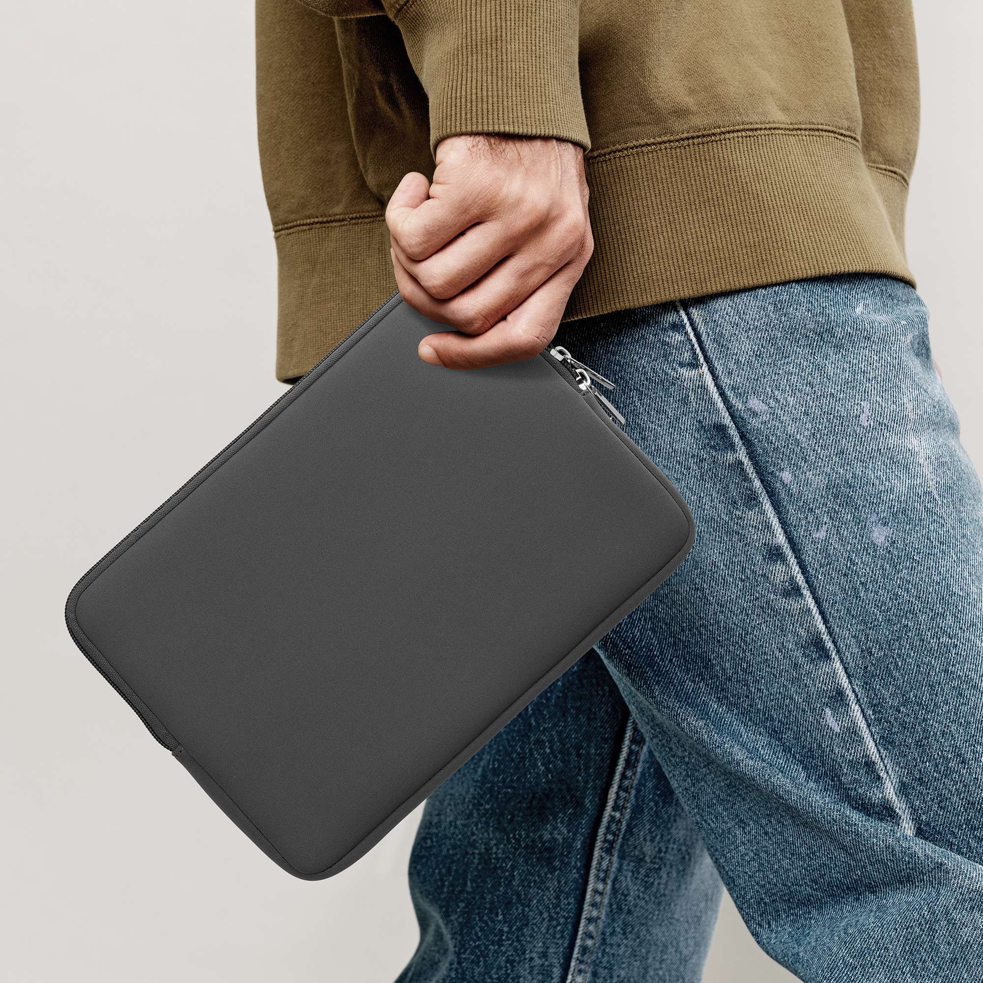 Neoprenové pouzdro pro 9,7"-11" Tablet kwmobile se zipem - šedá