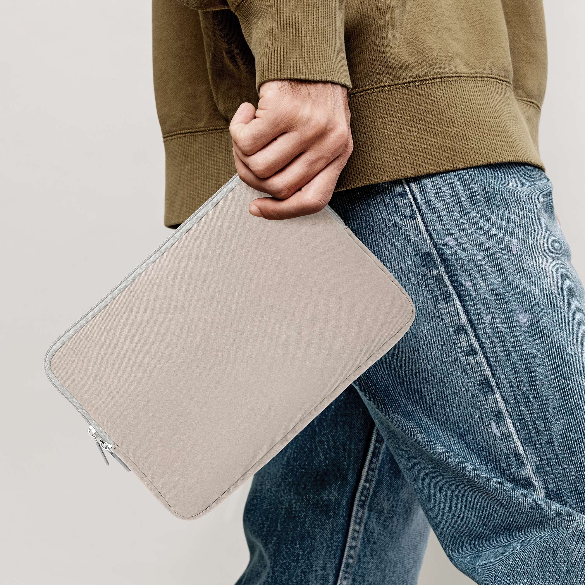 Neoprenové pouzdro pro 9,7"-11" Tablet kwmobile se zipem - bílá