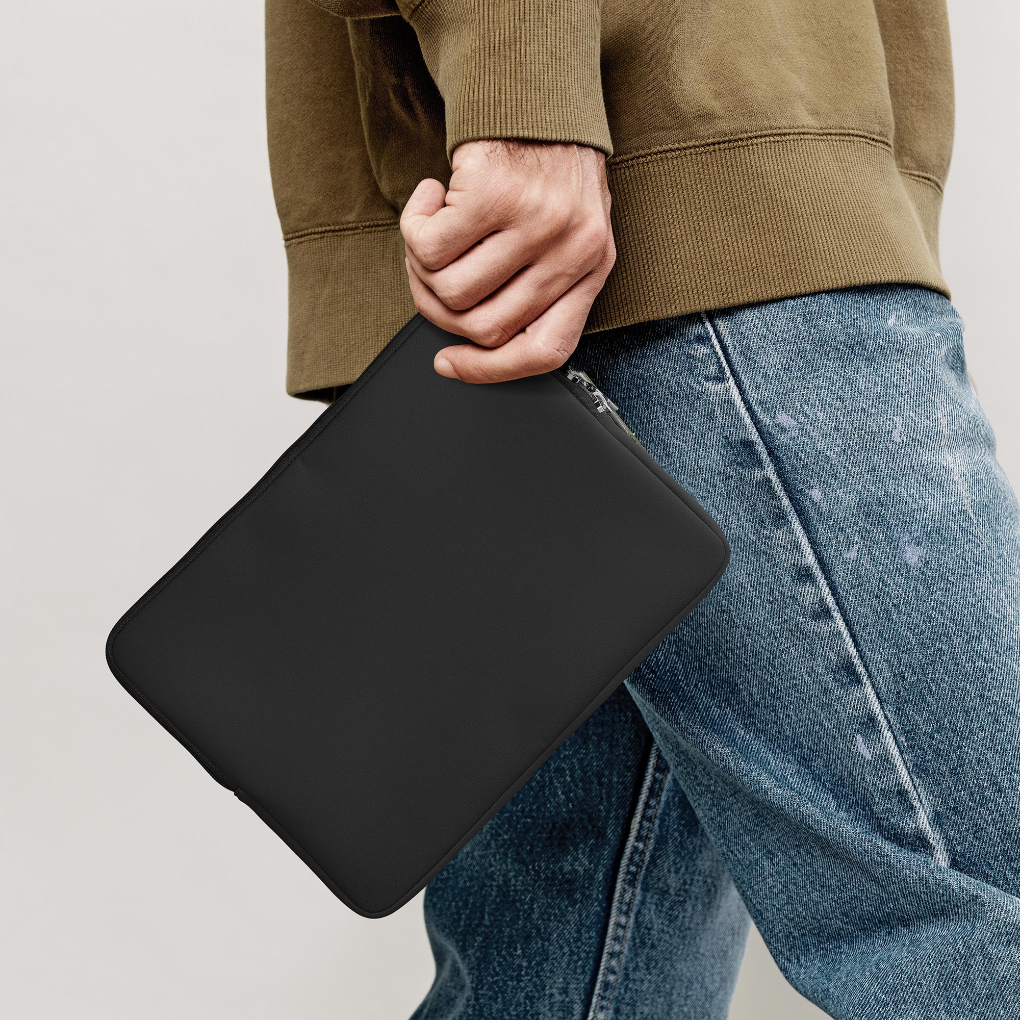 Pouzdro na tablet 12,4"-12,9" kwmobile Neoprene Pouch tmavě šedá