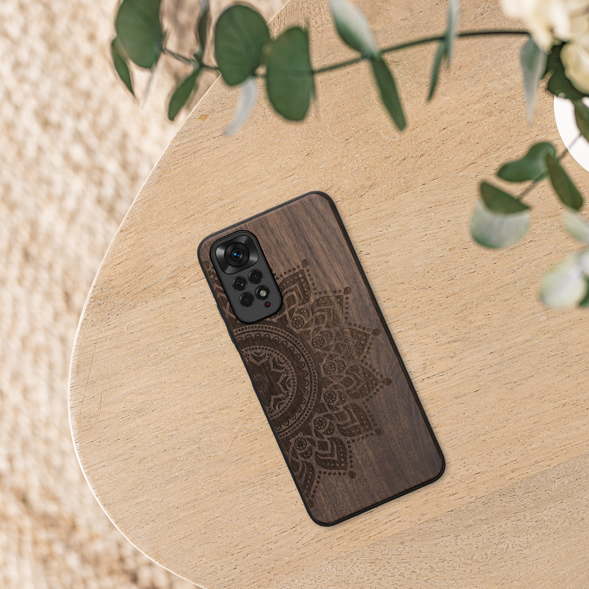 Dřevěný kryt Xiaomi Redmi Note 11 TPU vanička, tmavě hnědý kwmobile