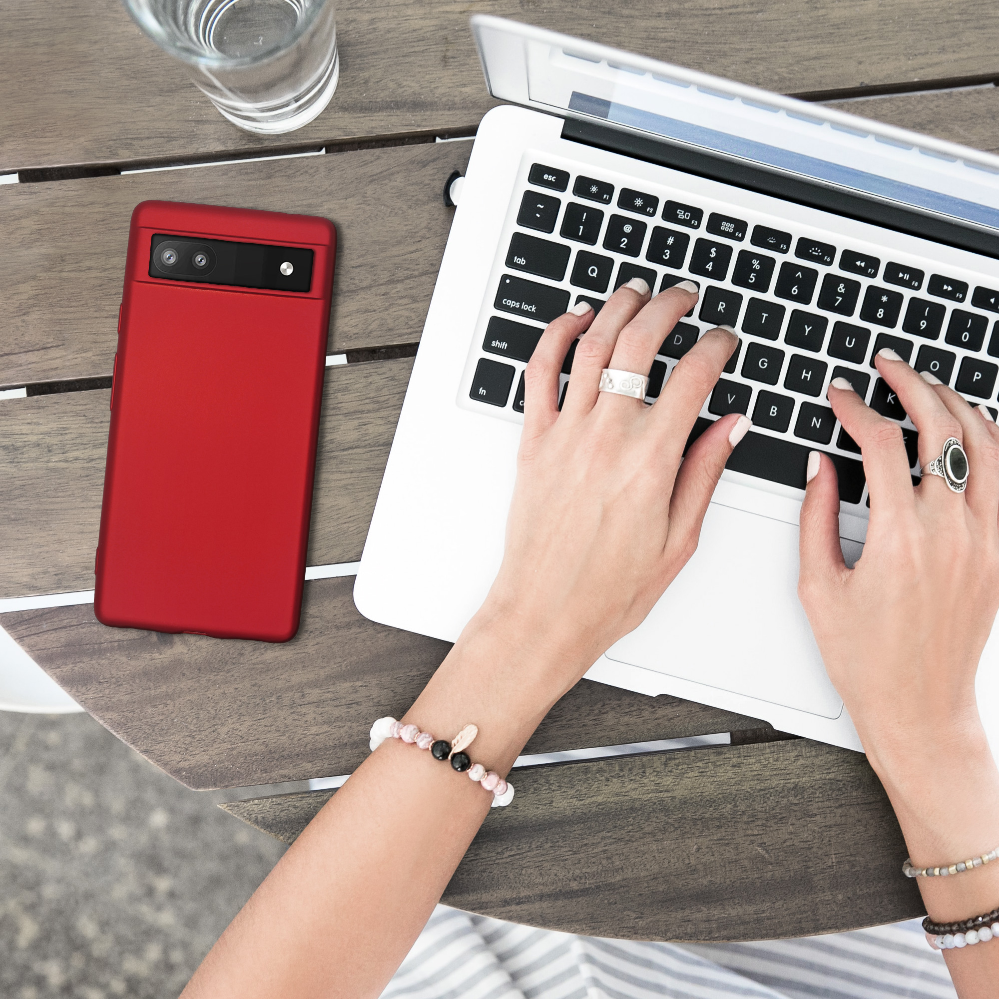 Pouzdro pro Google Pixel 6a kwmobile tenké metalické silikonové - metalická tmavě červená