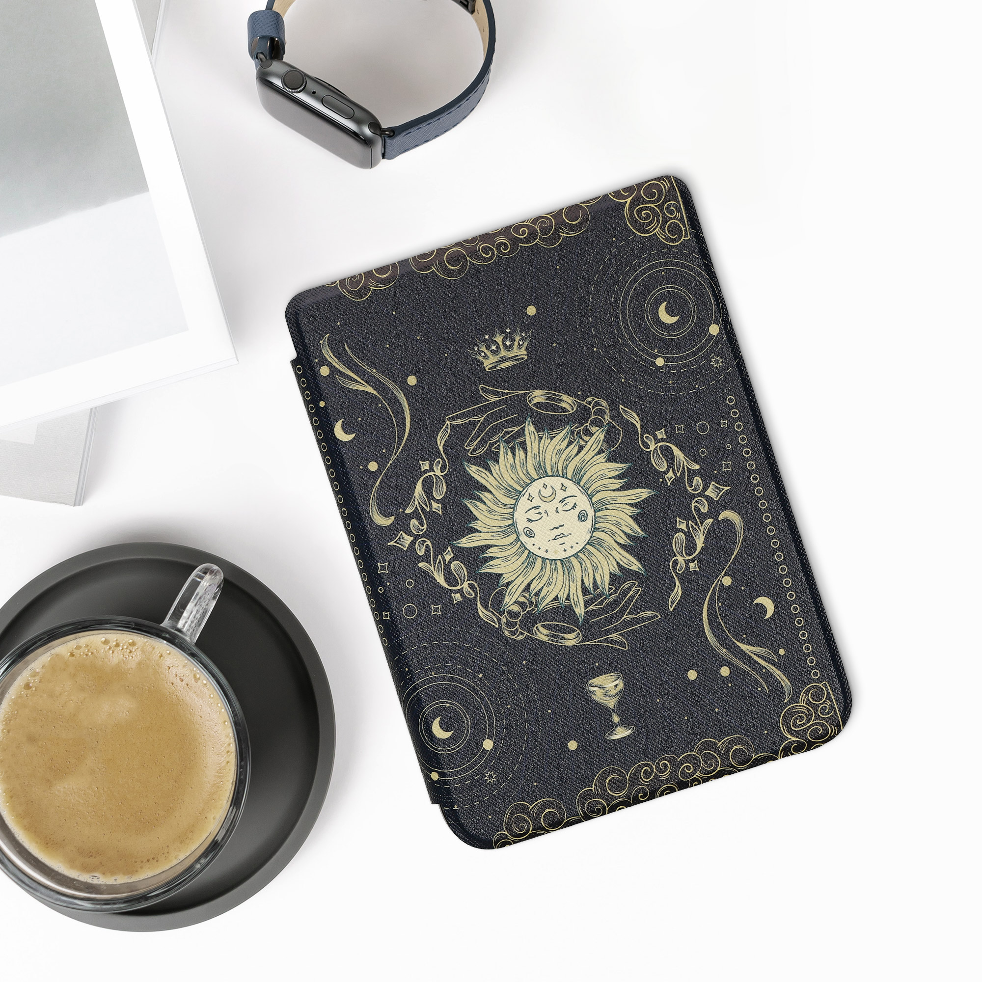 Flip pouzdro na čtečku s magnetem Kobo Clara 2E/Tolino Shine 4 Tarot Card tmavě modro-žluto-černé