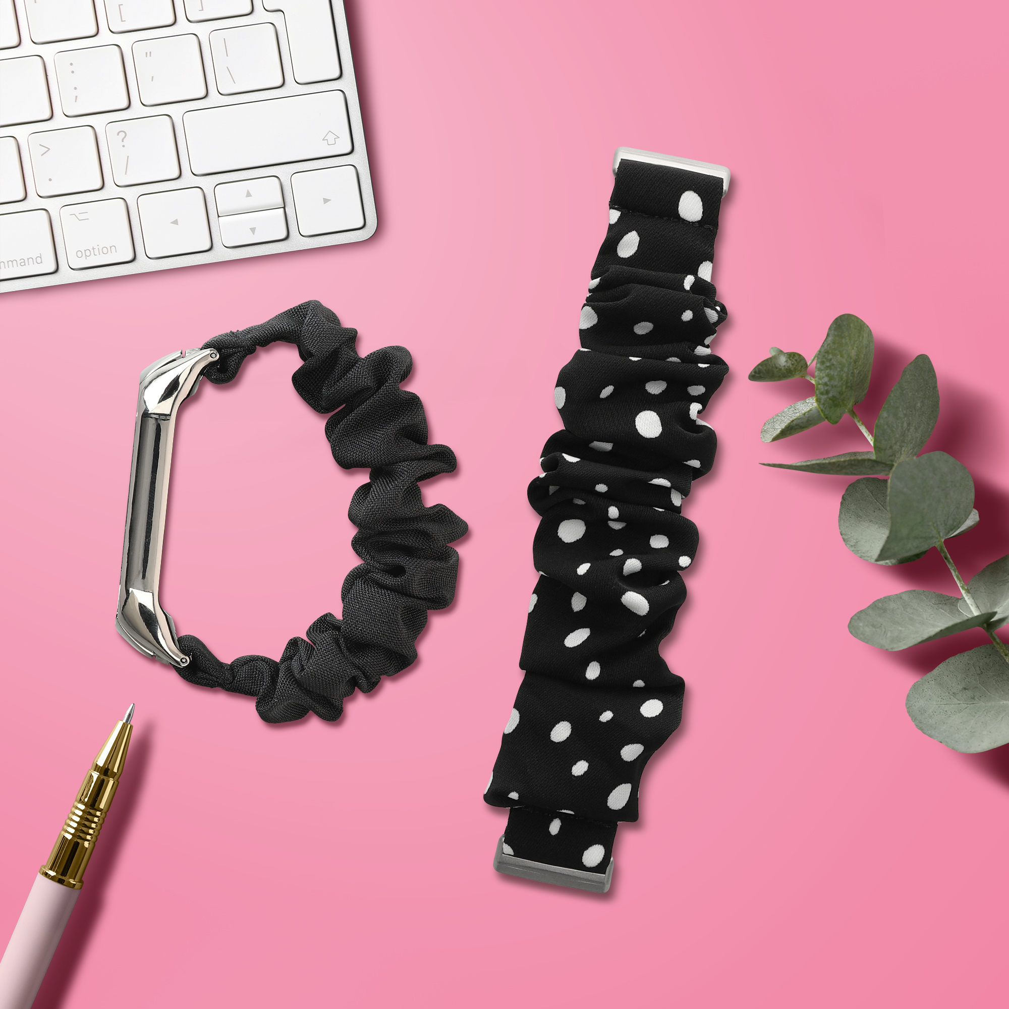 Řemínek kwmobile pro Fitbit Versa 4 / Sense 2 / Versa 3 / Sense - černá / bílá