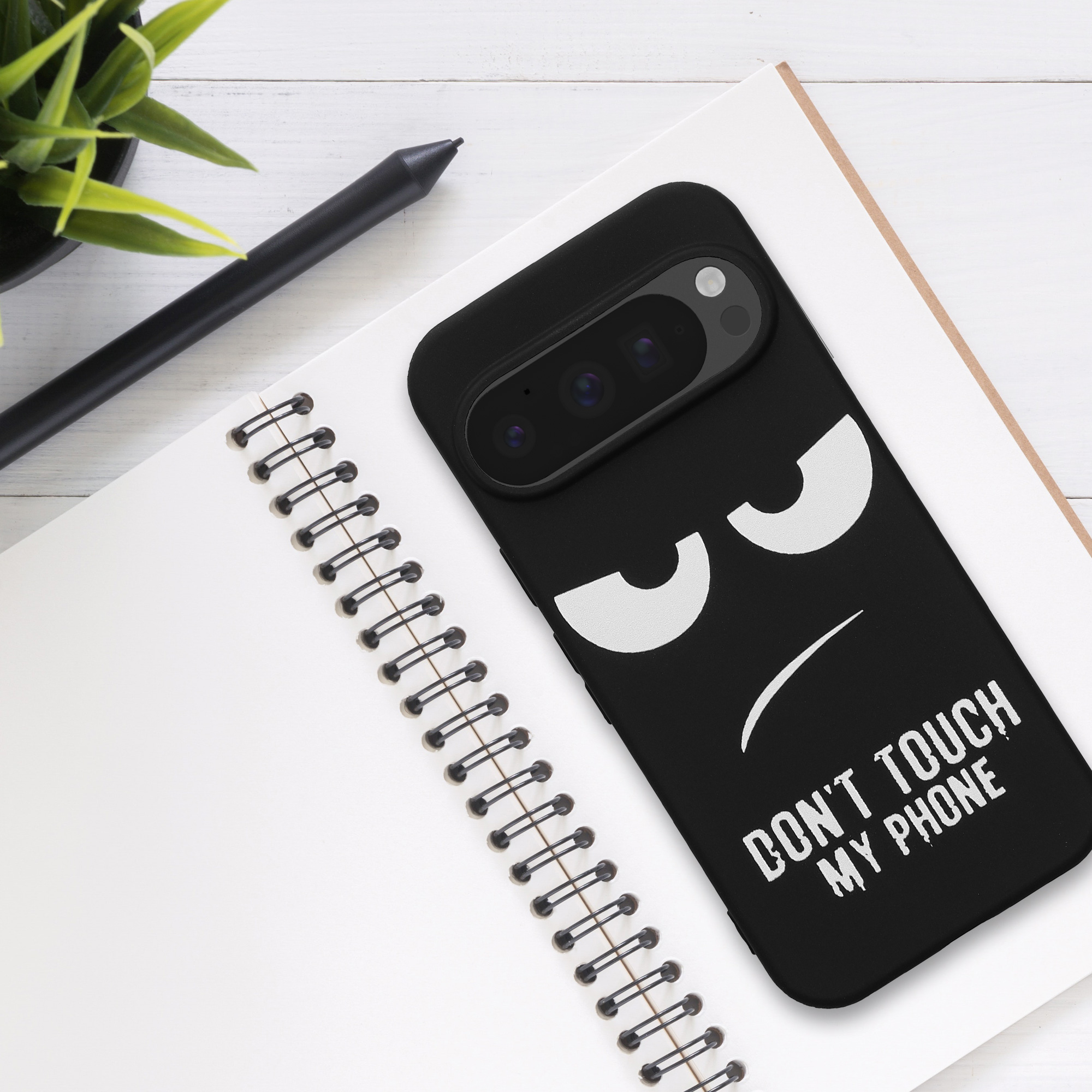Silikonový kryt kwmobile pro Google Pixel 10 Pro - bílá / černá