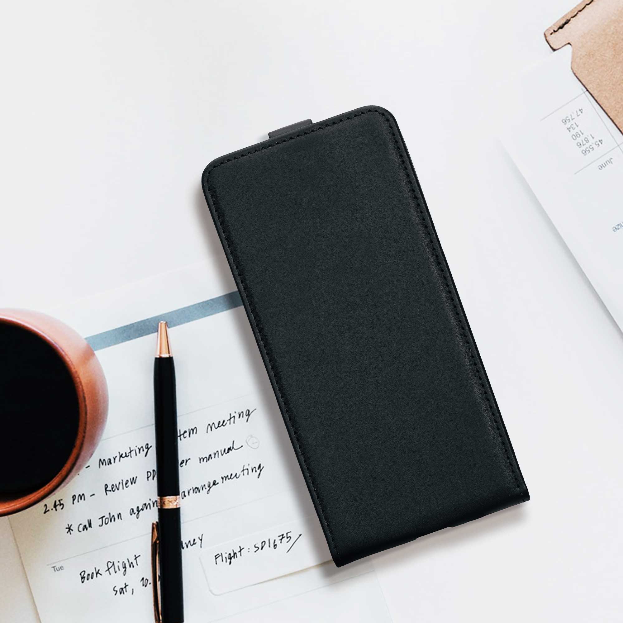 Vertikální flipové pouzdro pro Samsung Galaxy A57 5G kwmobile z eko kůže - černá