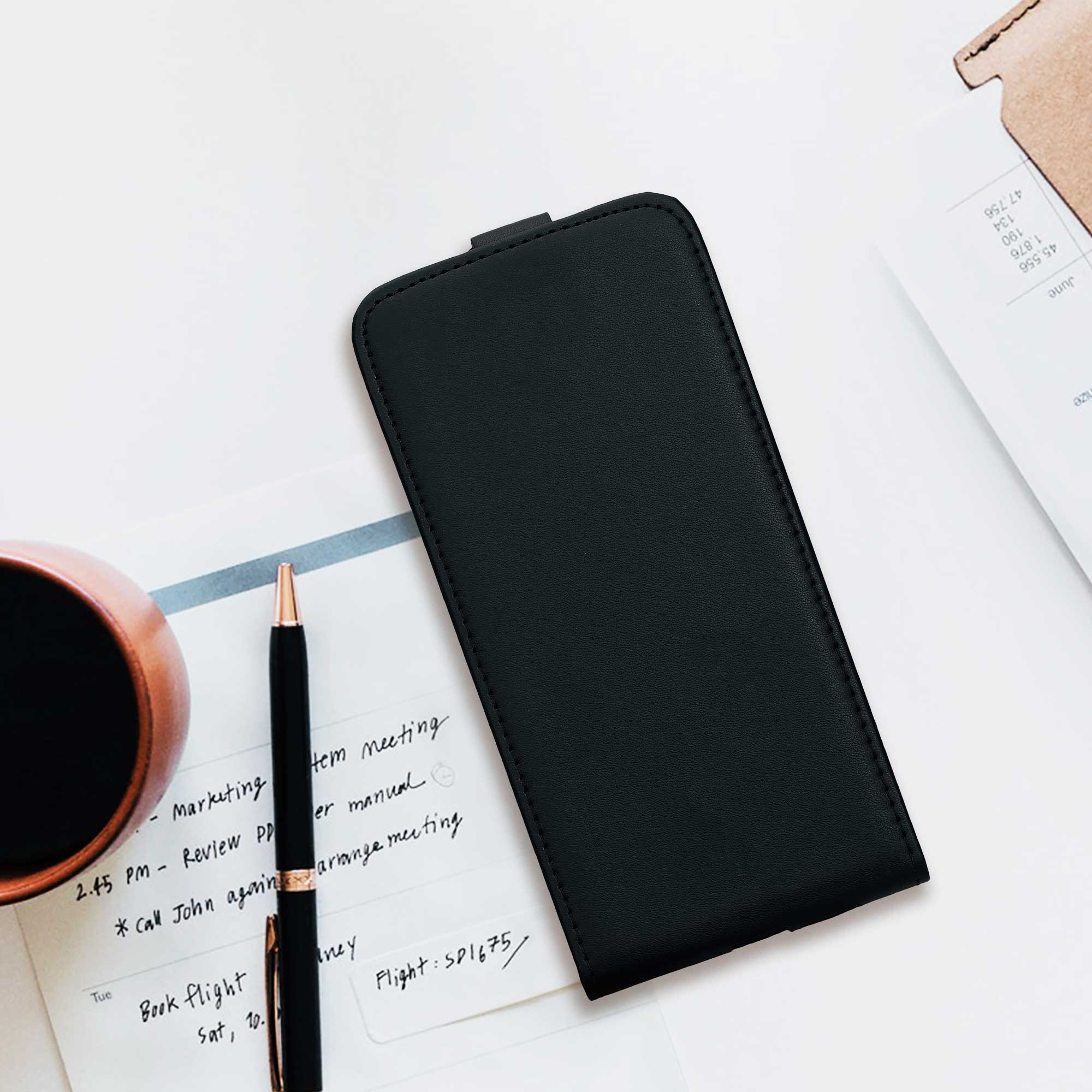 Flipové pouzdro kwmobile pro Apple iPhone 17e / iPhone 16e - černá