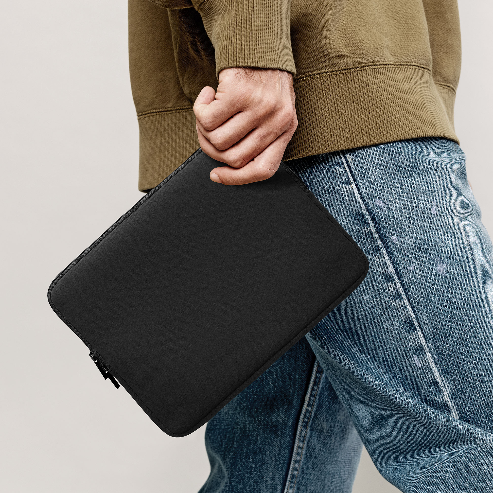 Pouzdro na tablet 13" kwmobile Neoprene Pouch černá