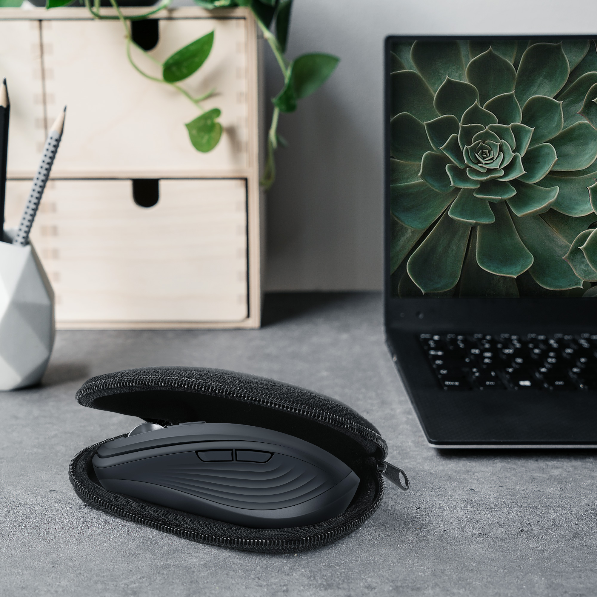 Kwmobile Pouzdro na myš Logitech MX ANYWHERE 3 / ANYWHERE 3S černá
