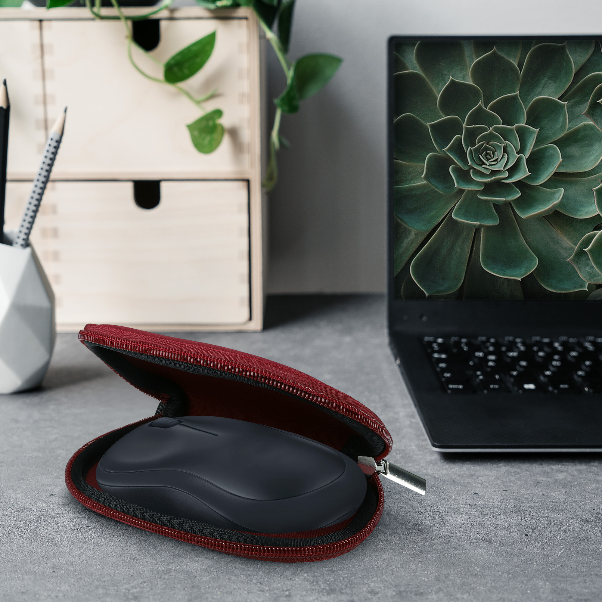 Neoprenové pouzdro na myš Logitech M220 SILENT / M235 / M185 se zipem kwmobile ‑ vínová