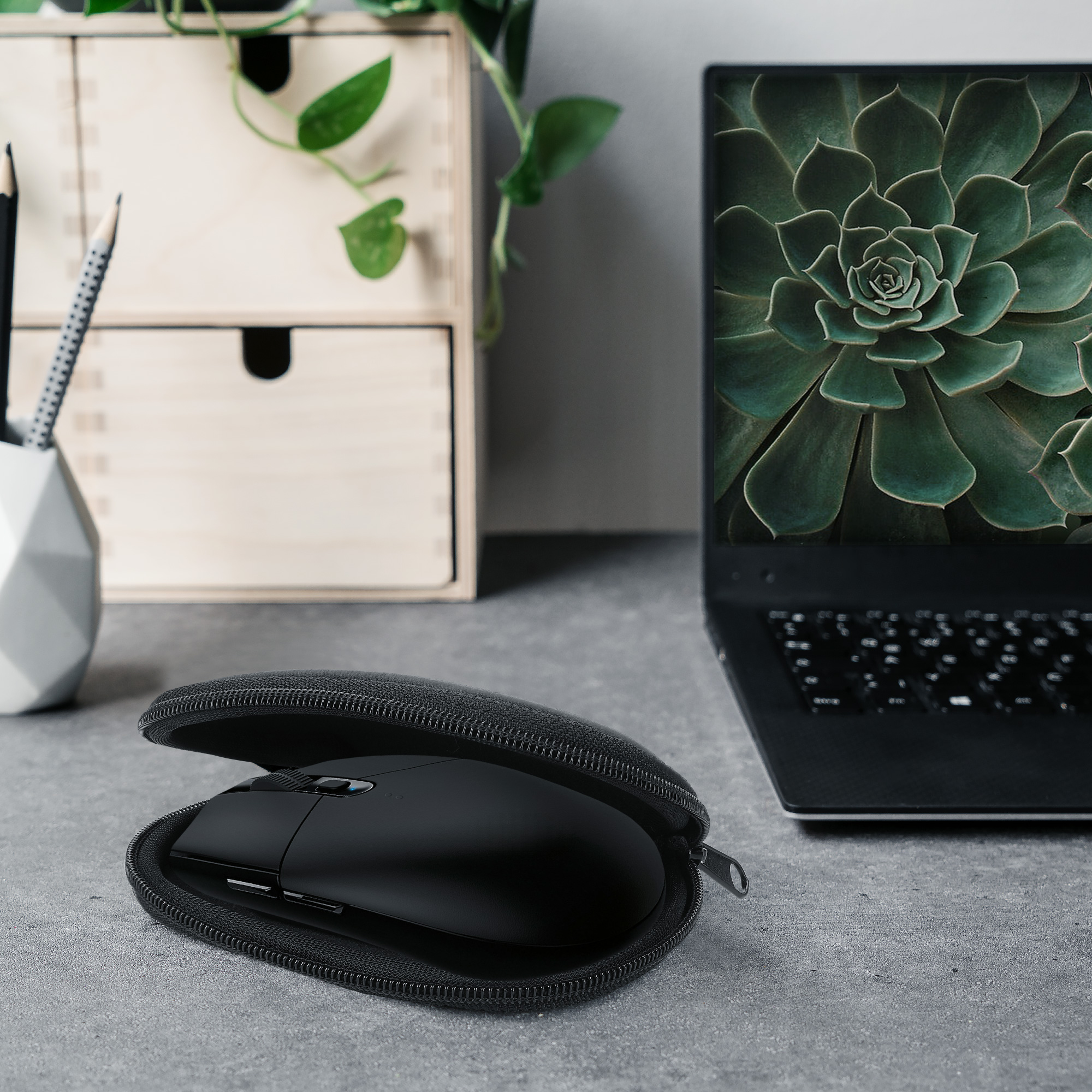 Neoprenové cestovní pouzdro herní myš Logitech G305 LIGHTSPEED kwmobile černá