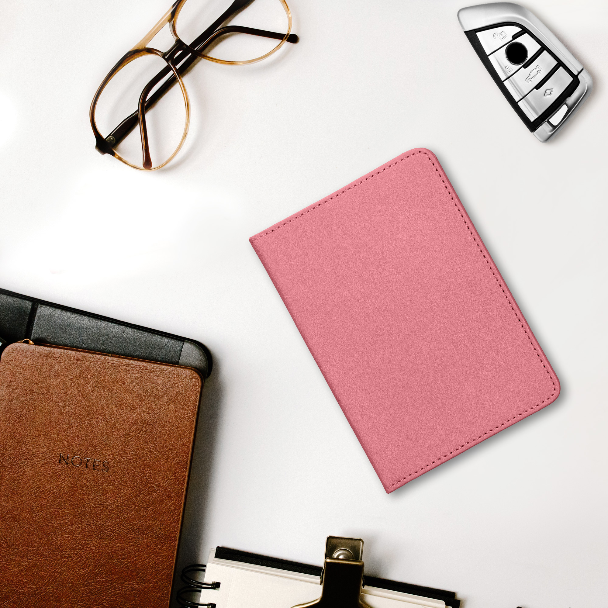 Obal na doklady od auta kwmobile 12 x 17,5 cm / 9,2 x 13 cm PU kůže - pudrově růžová
