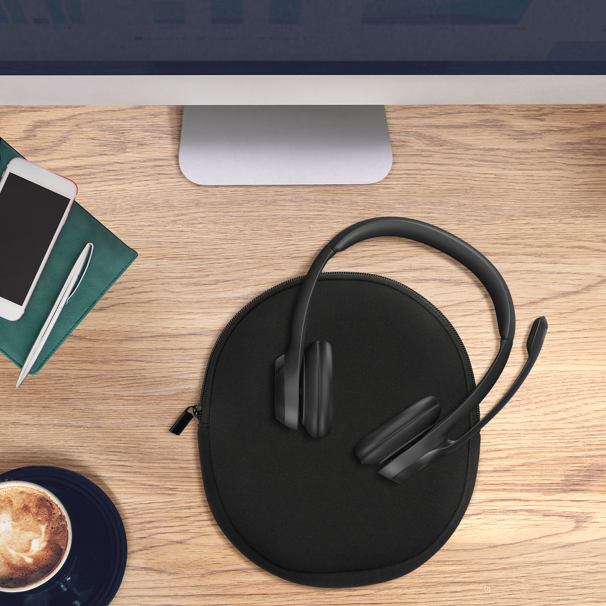 Pouzdro na sluchátka kwmobile pro H390 - Over-Ear Headset Storage Pouch - Soft Travel Carry Bag Black