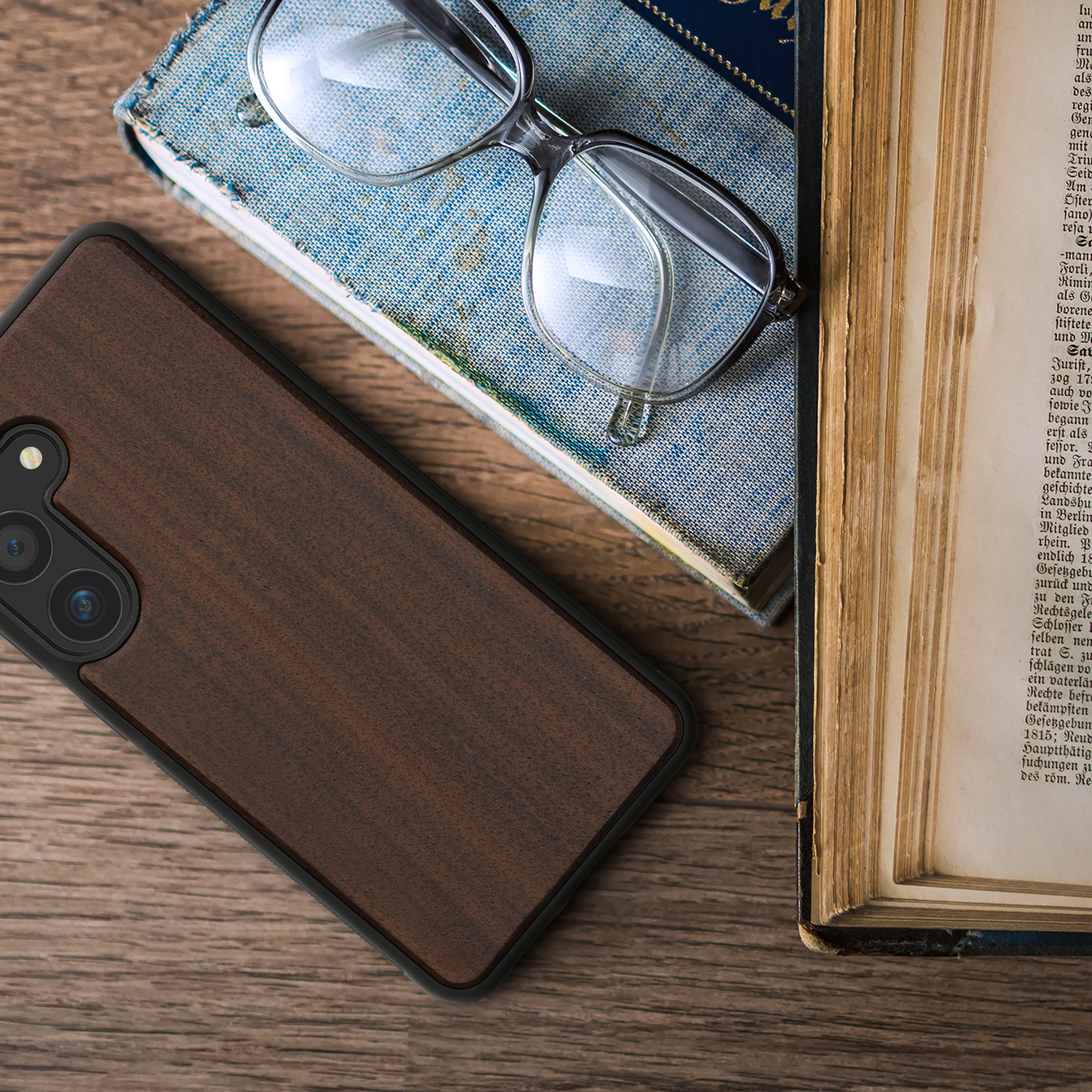 Dřevěný kryt Samsung Galaxy S25 kwmobile tmavě hnědá