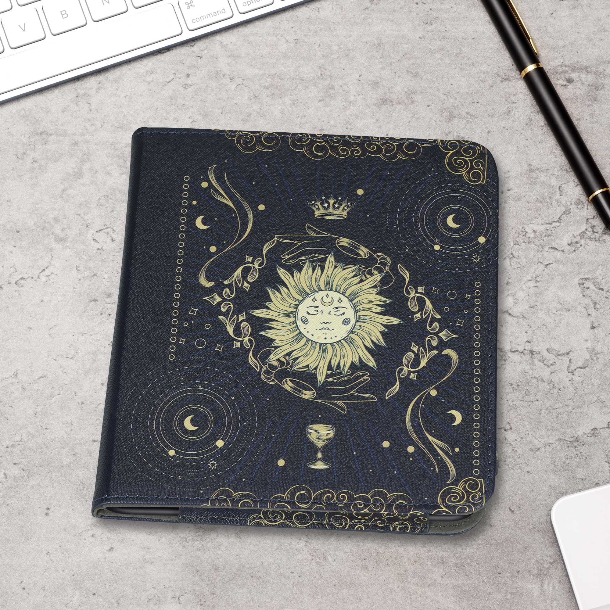 kwmobile pouzdro na čtečku Kobo Libra Colour, Tarot Card tmavě modrá / žlutá / černá