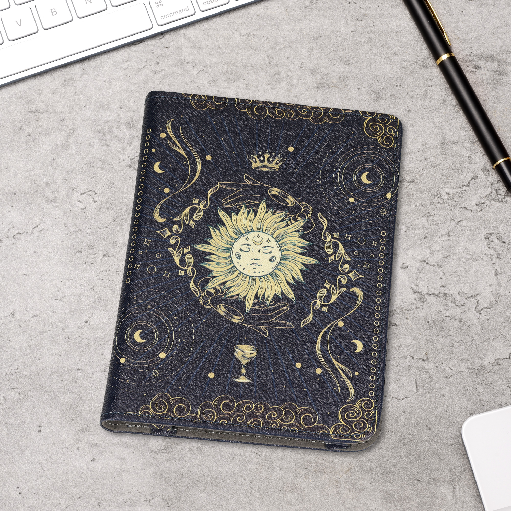 Flip pouzdro na čtečku s poutkem Kobo Clara BW/Colour Tarot Card tmavě modro-žluto-černé