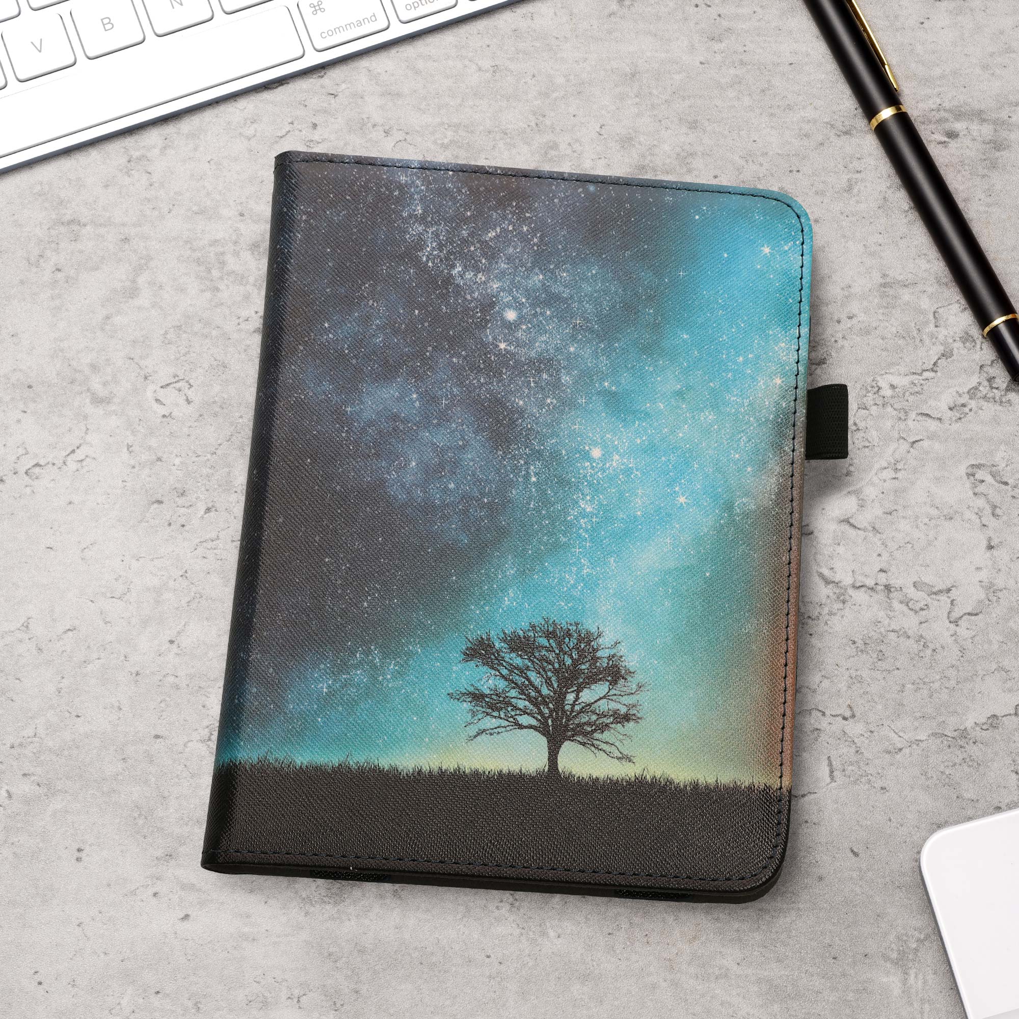 Pouzdro na čtečku kwmobile Kindle Paperwhite 2024 / Colorsoft - Cosmic Nature modrá / šedá / černá