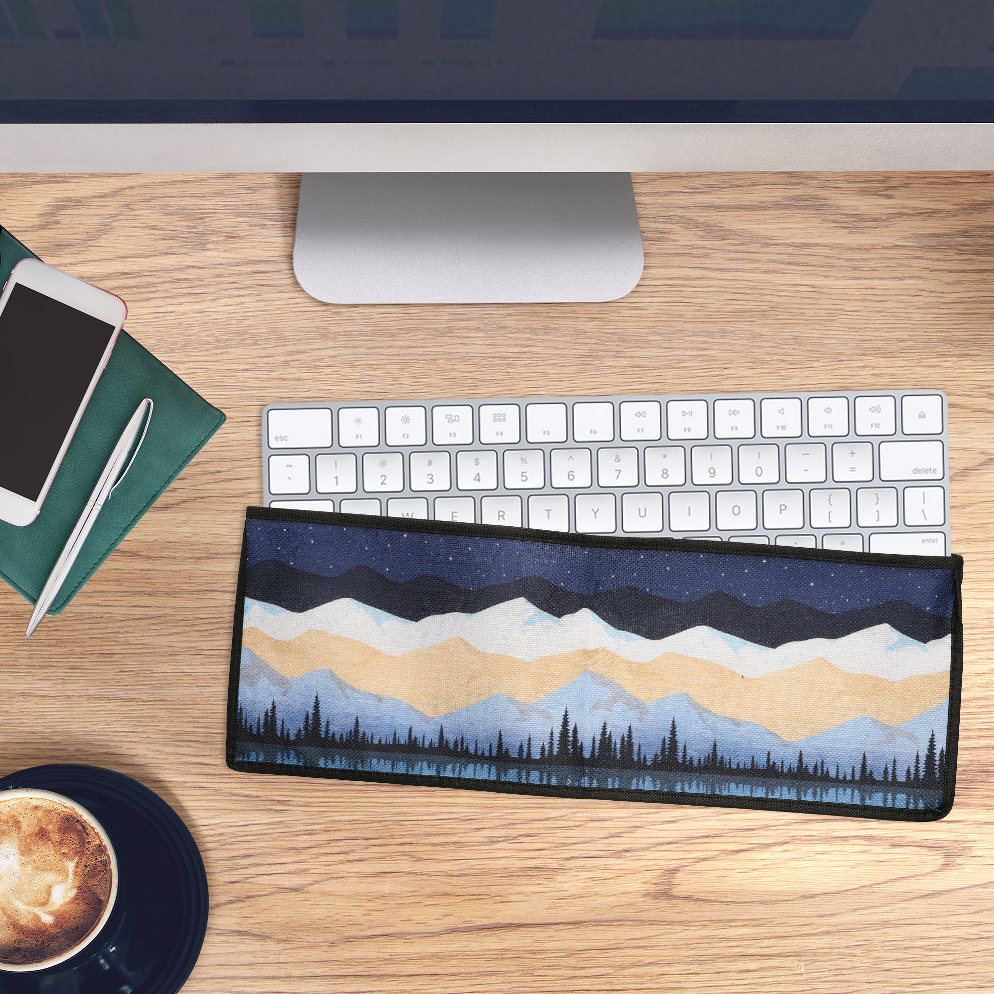 Kryt klávesnice proti prachu pro Apple Magic Keyboard kwmobile - motiv hvězdná noc u jezera
