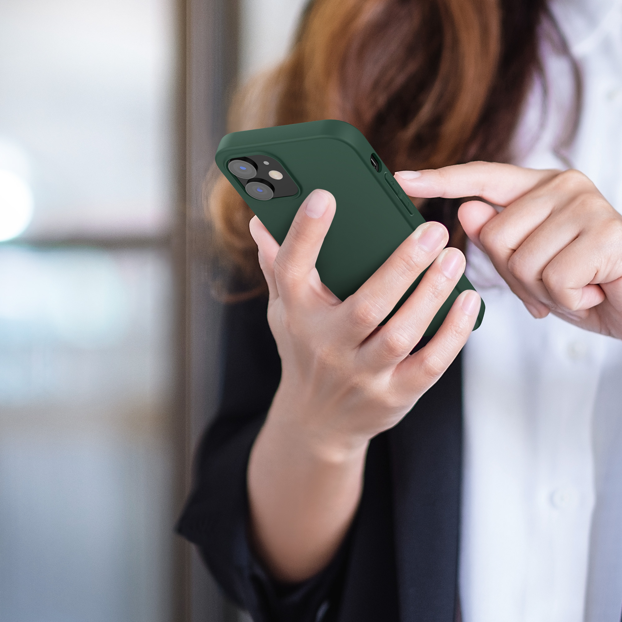 Silikonový kryt kwmobile pro iPhone 12 / iPhone 12 Pro - mechově zelená