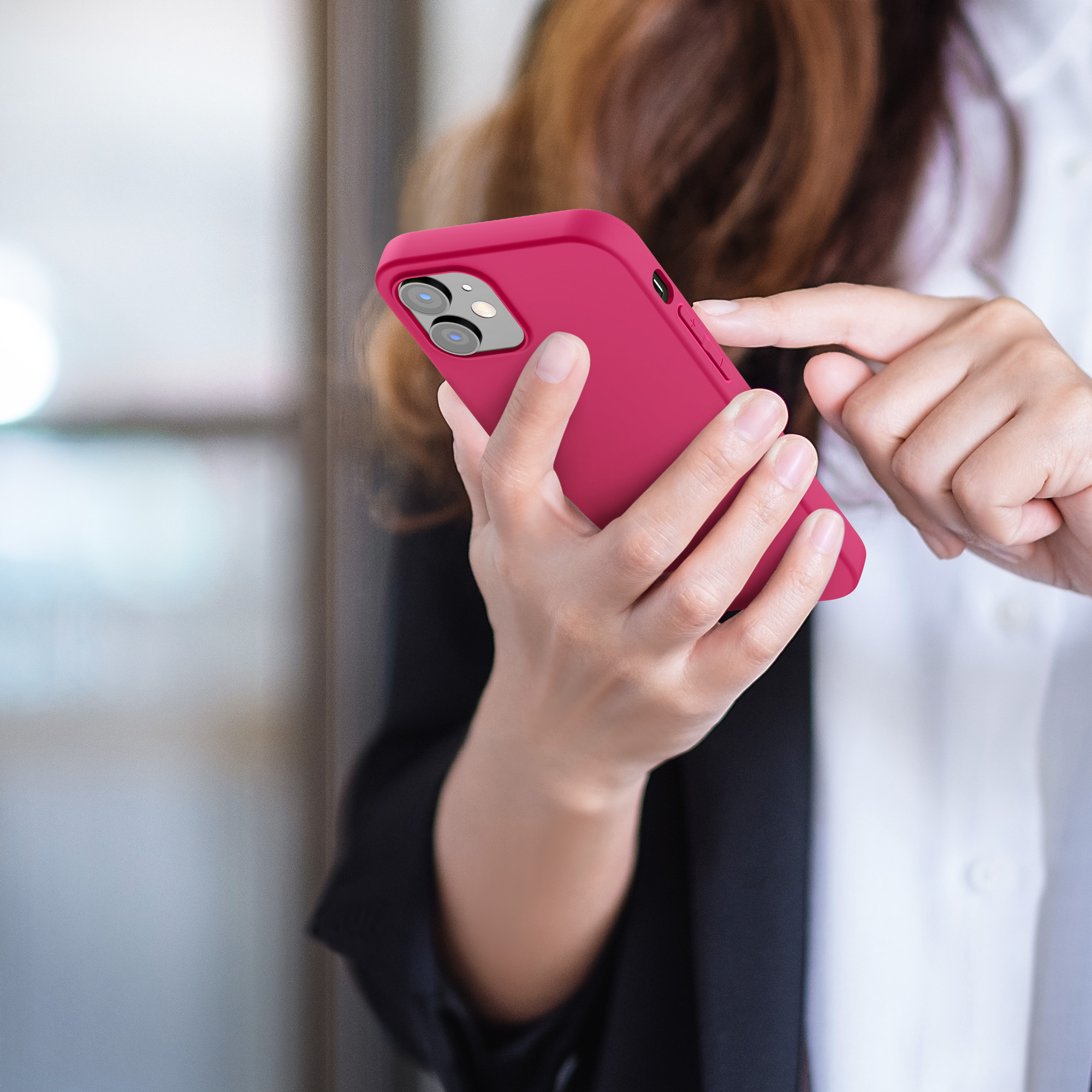 Silikonový kryt kwmobile pro iPhone 12 / iPhone 12 Pro - neonově růžová