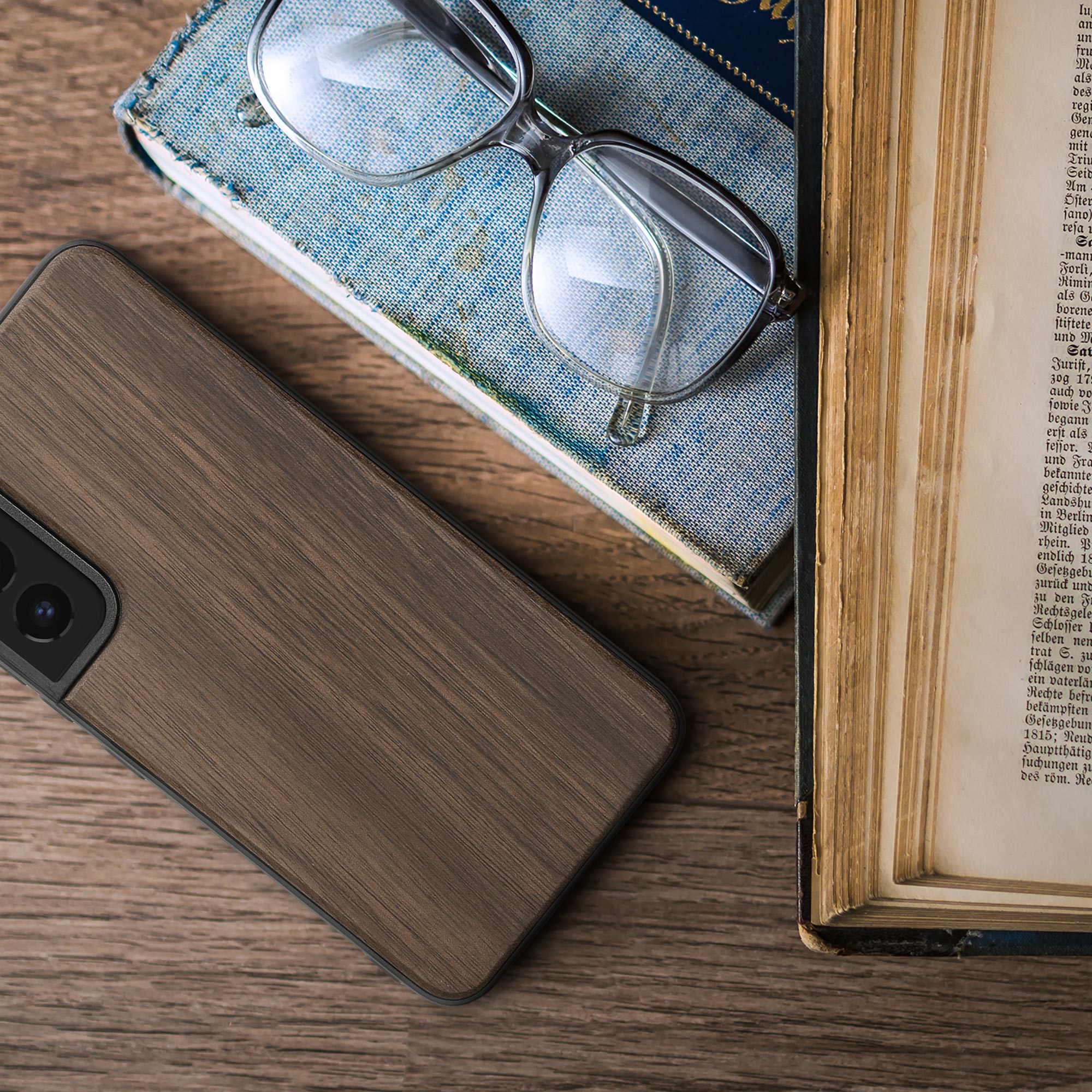 Dřevěný kryt na mobil Galaxy S22 kwmobile hnědý