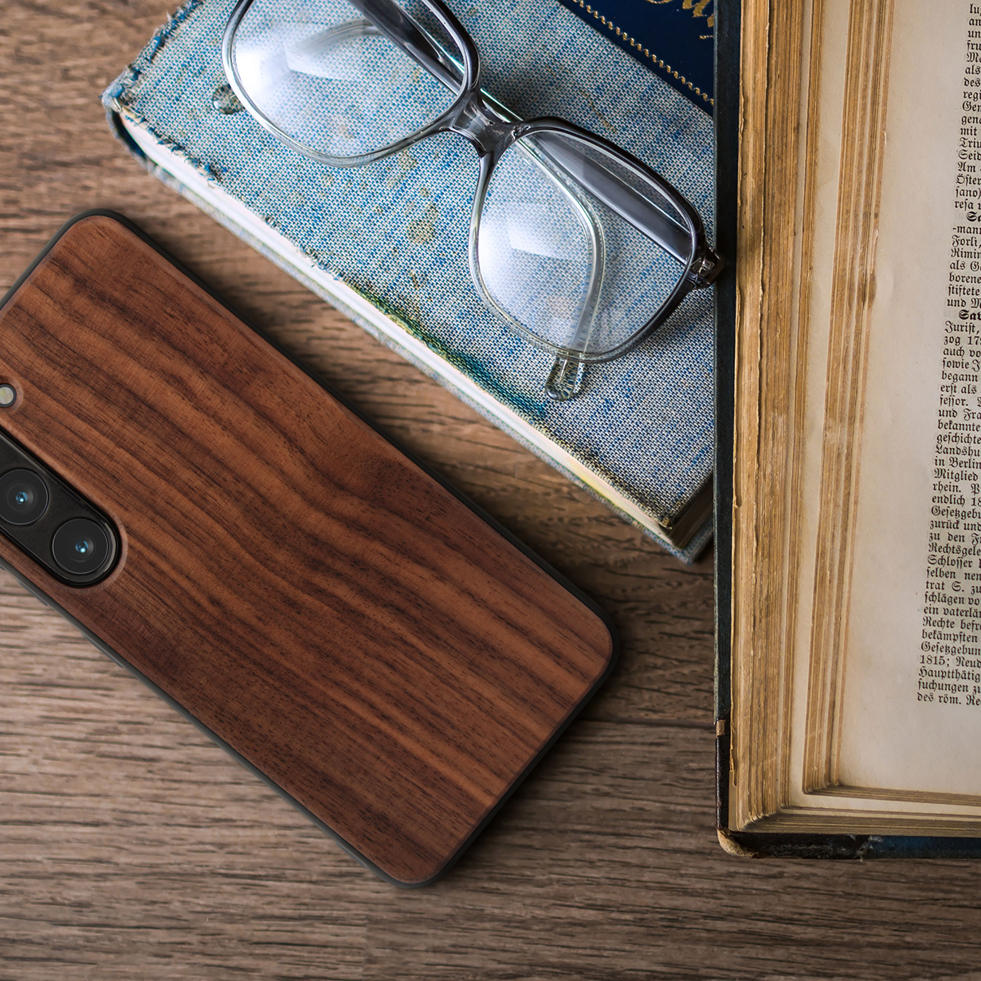 Dřevěný kryt na mobil Galaxy S23 kwmobile tmavě hnědý