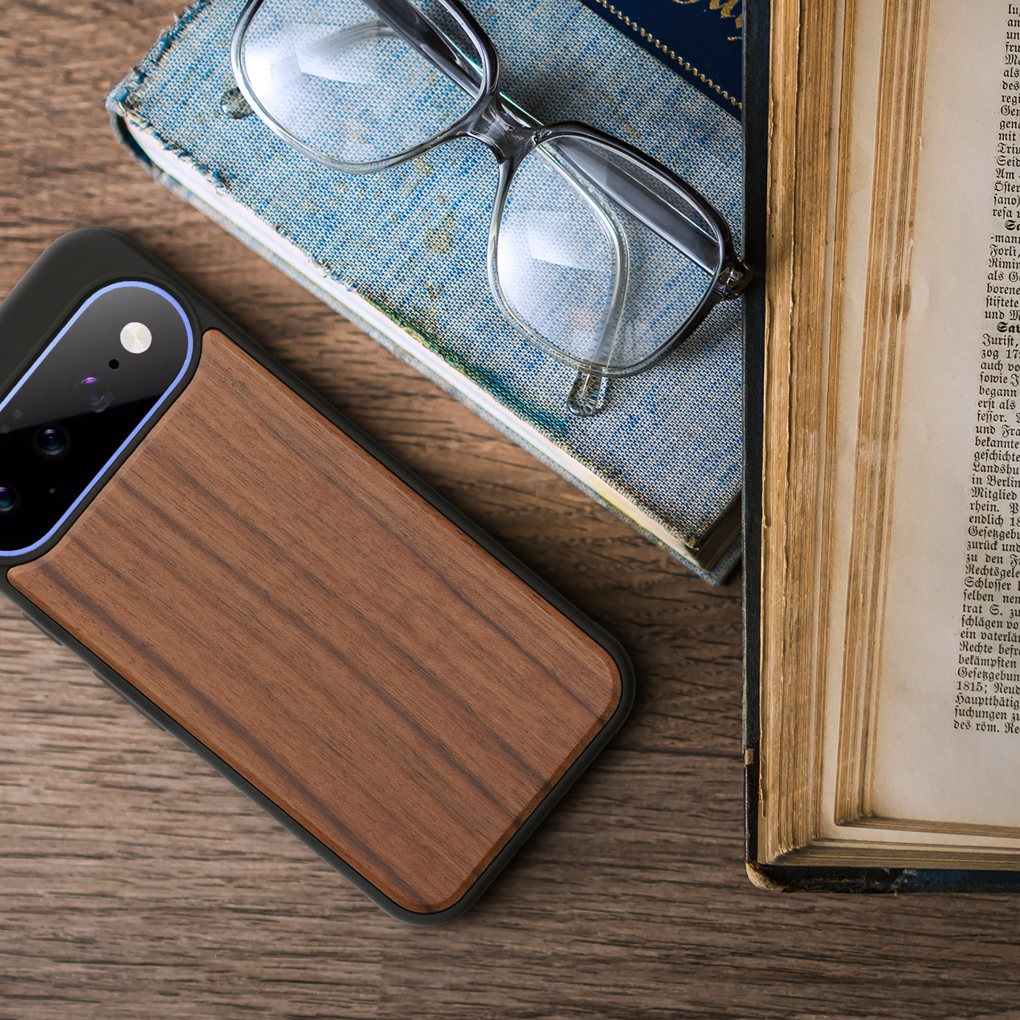 Dřevěné pouzdro pro Google Pixel 11 kwmobile - tvrdý obal v tmavě hnědé barvě