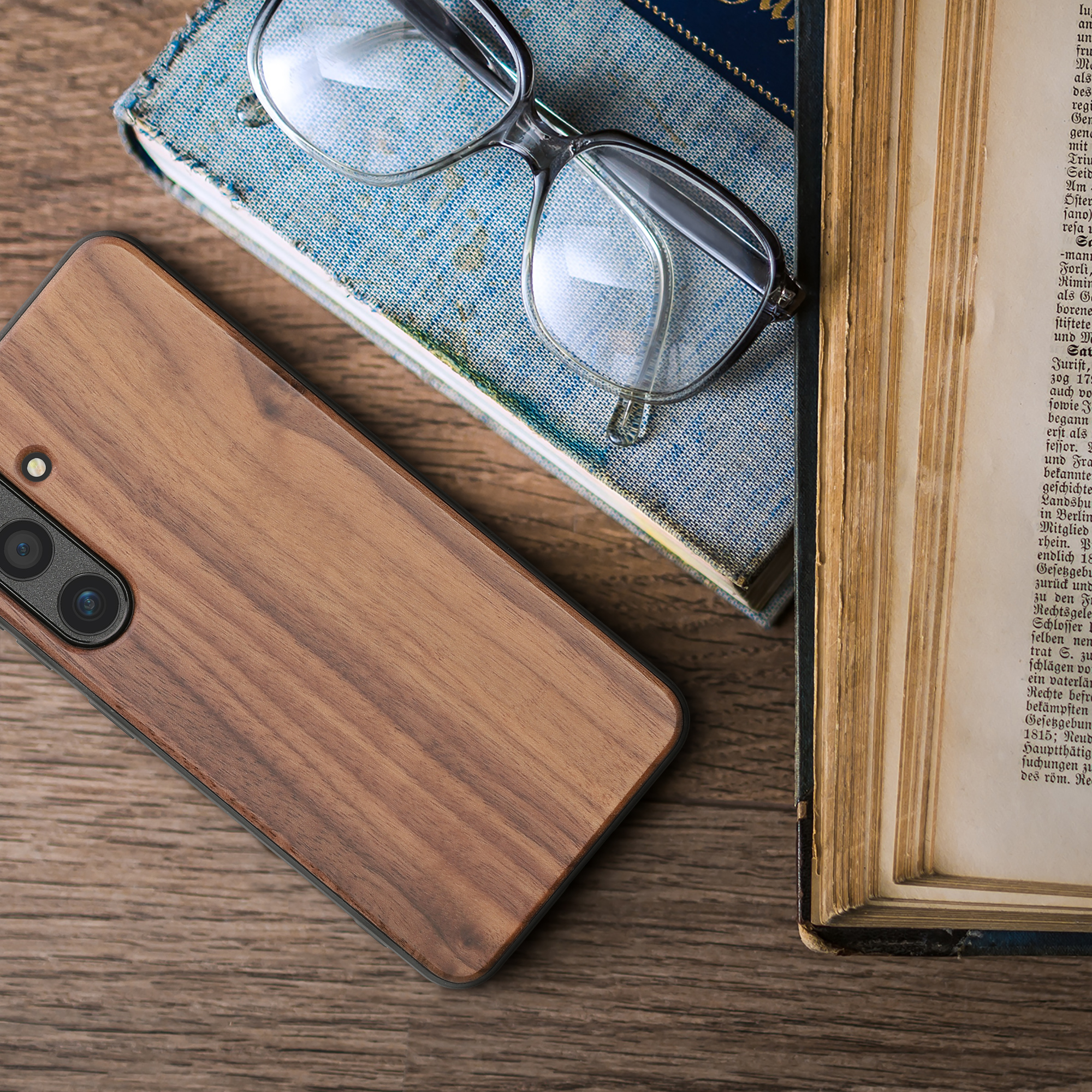 Dřevěný kryt na mobil Galaxy S24 kwmobile tmavě hnědý