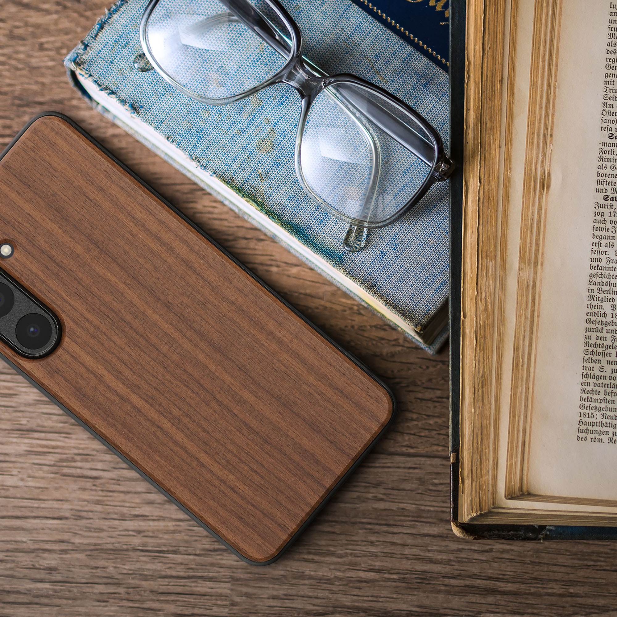 Dřevěné pouzdro pro Samsung Galaxy S25 FE kwmobile - tvrdý obal v tmavě hnědé barvě