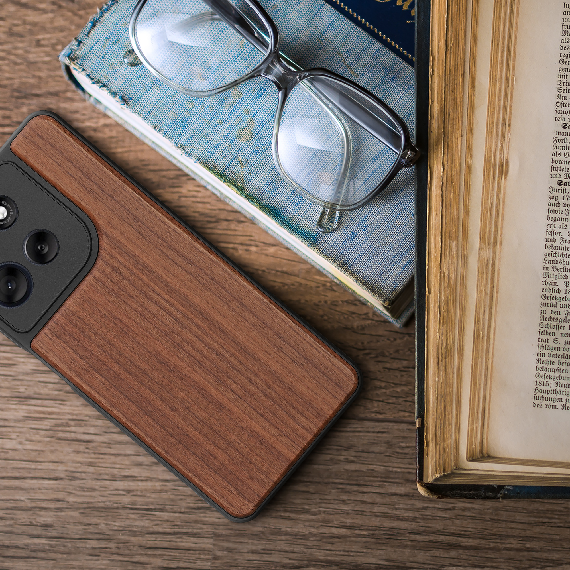 Dřevěný kryt kwmobile pro Motorola Moto G56 5G - Tmavě hnědá