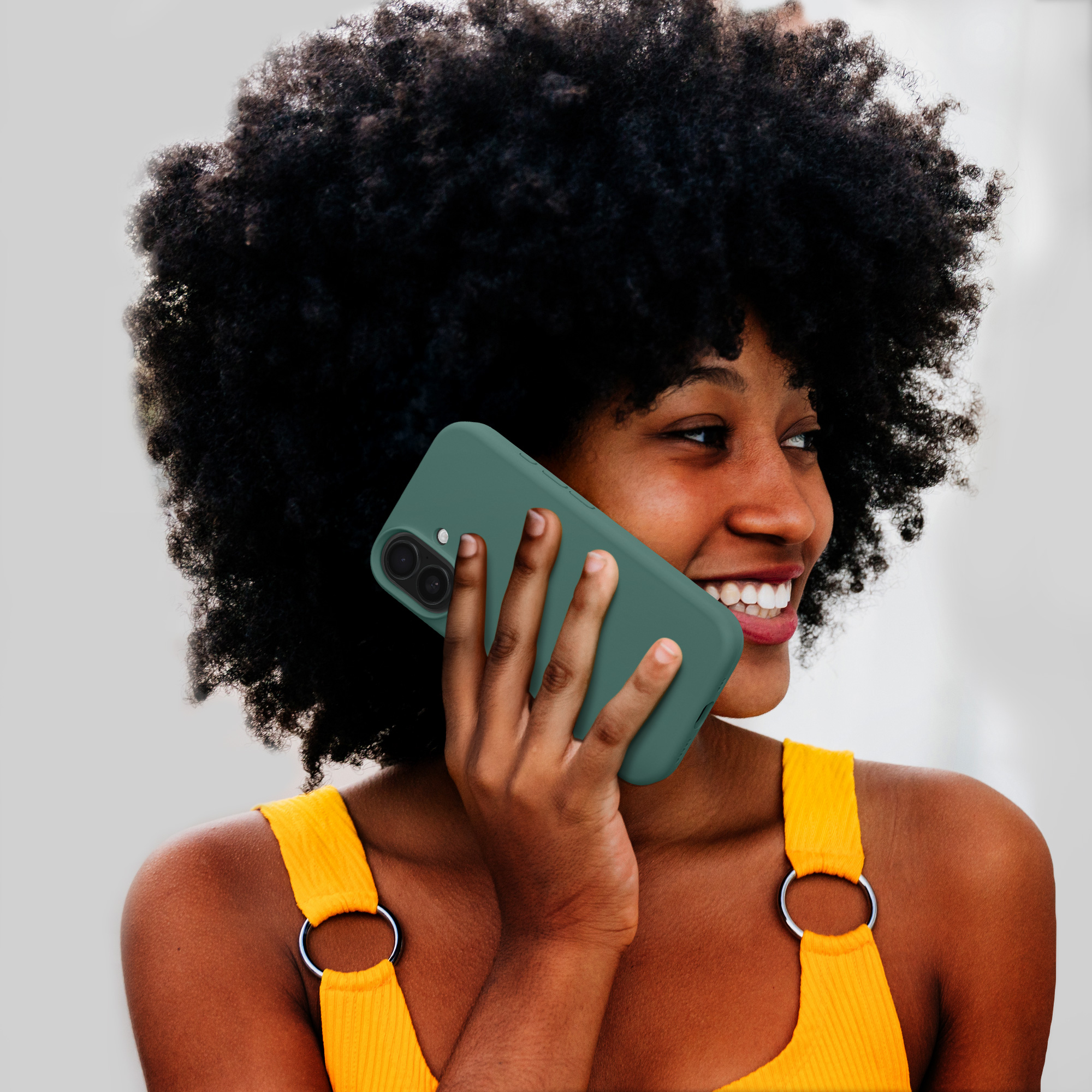Silikonový kryt na mobil Apple iPhone 16 kwmobile - lesní zelená