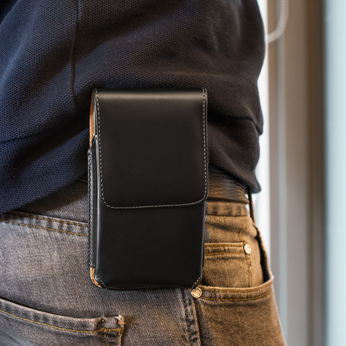 Univerzální pouzdro na mobil Belt kwmobile - černá