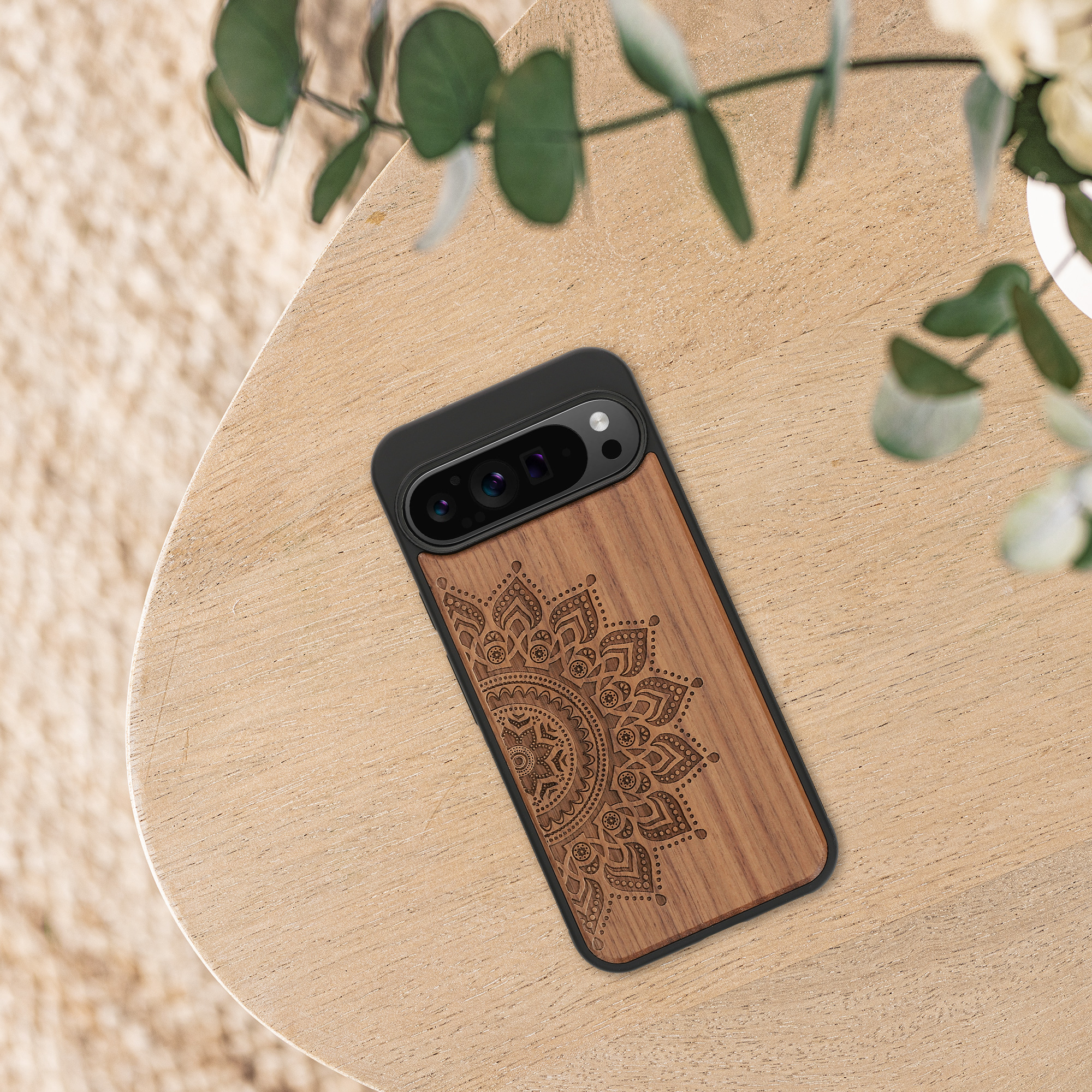 Dřevěný kryt kwmobile pro Google Pixel 9 Pro XL - tmavě hnědá