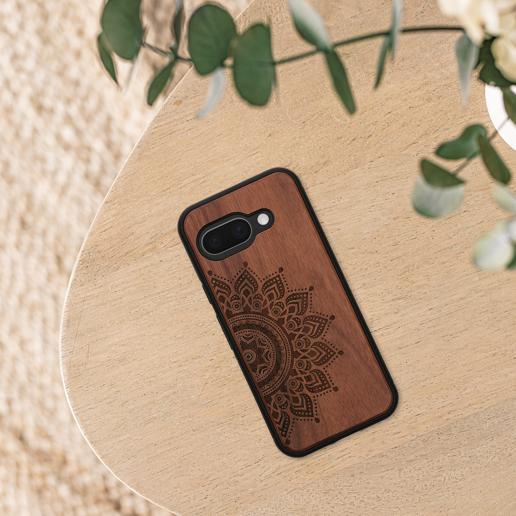 Dřevěný kryt kwmobile pro Google Pixel 9a - tmavě hnědá