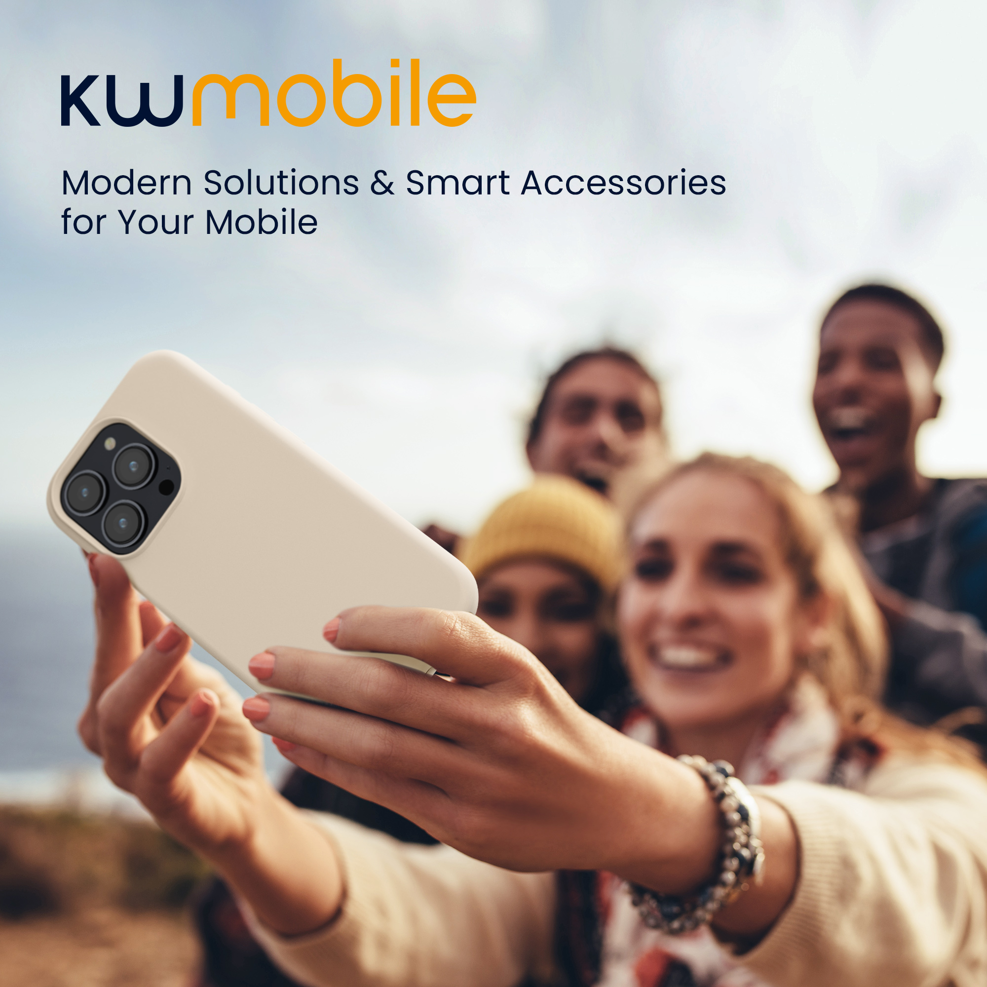 Silikonový kryt kwmobile pro iPhone 15 Pro - krémová